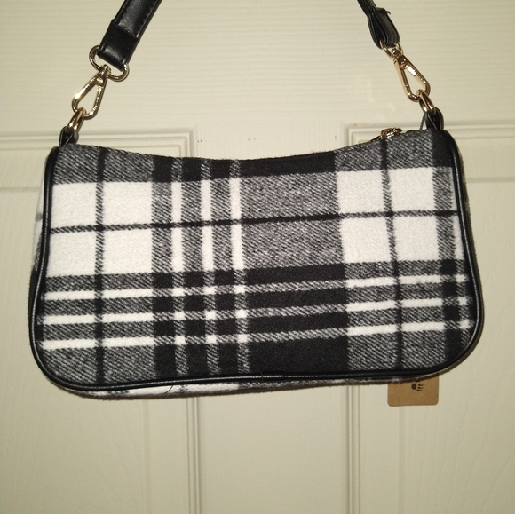Bearpaw purse - Picture 2 of 5